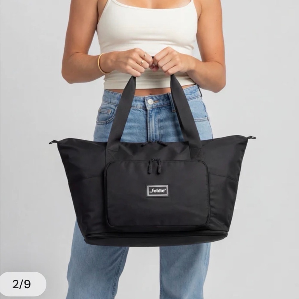 Foldie Black Travel Bag for Women - Picture 6 of 8